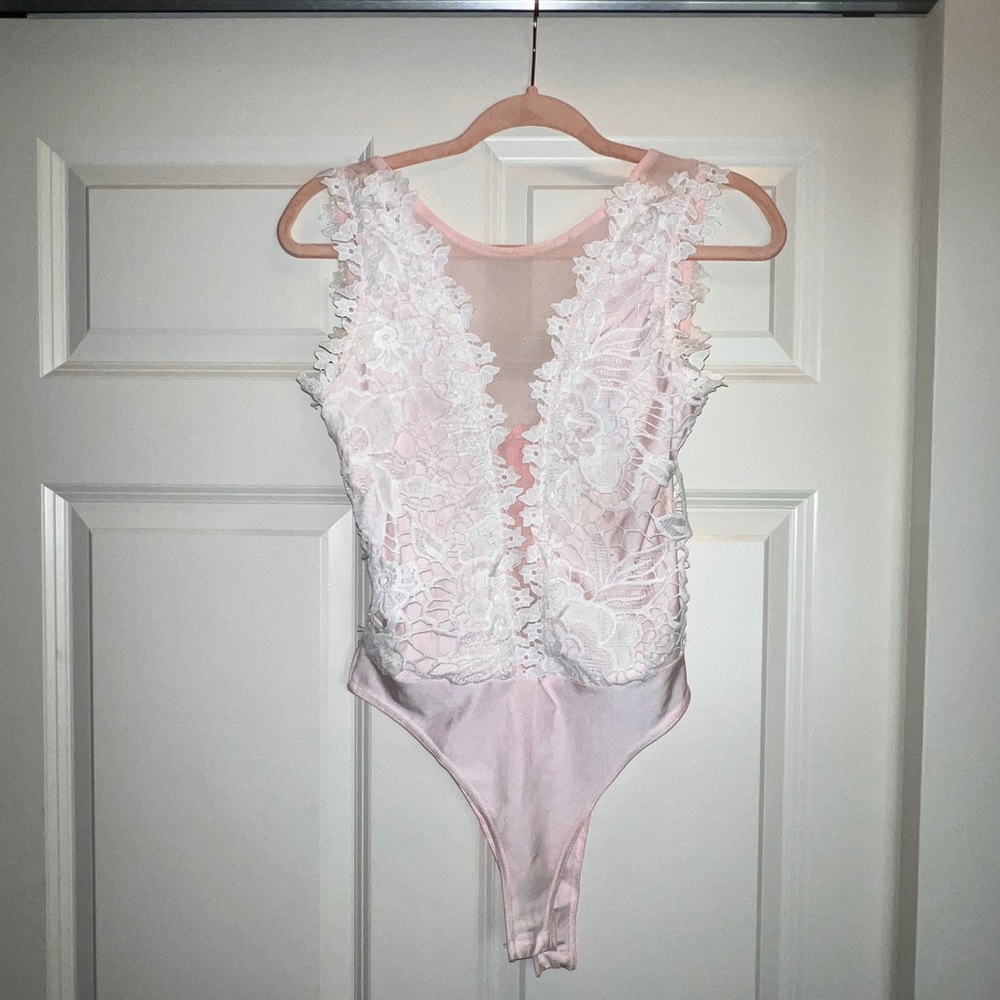 White lace floral bodysuit